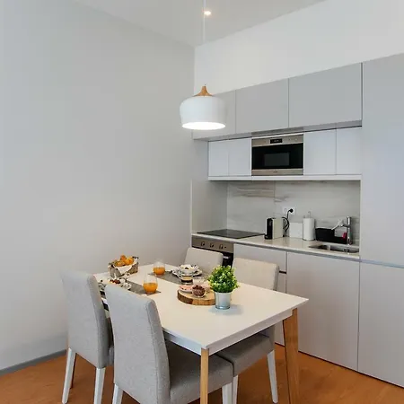 Santa Catarina Downtown I * Oporto